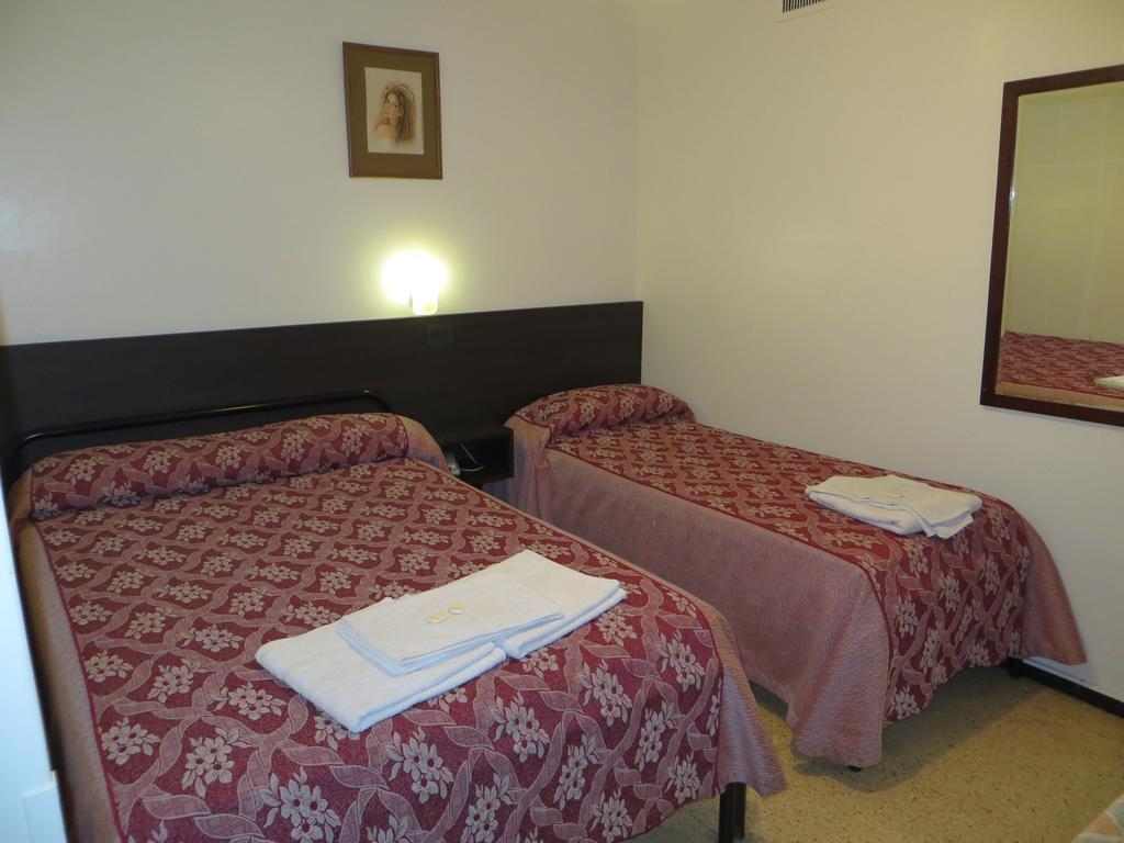 Hotel Margal Mendoza Exteriör bild